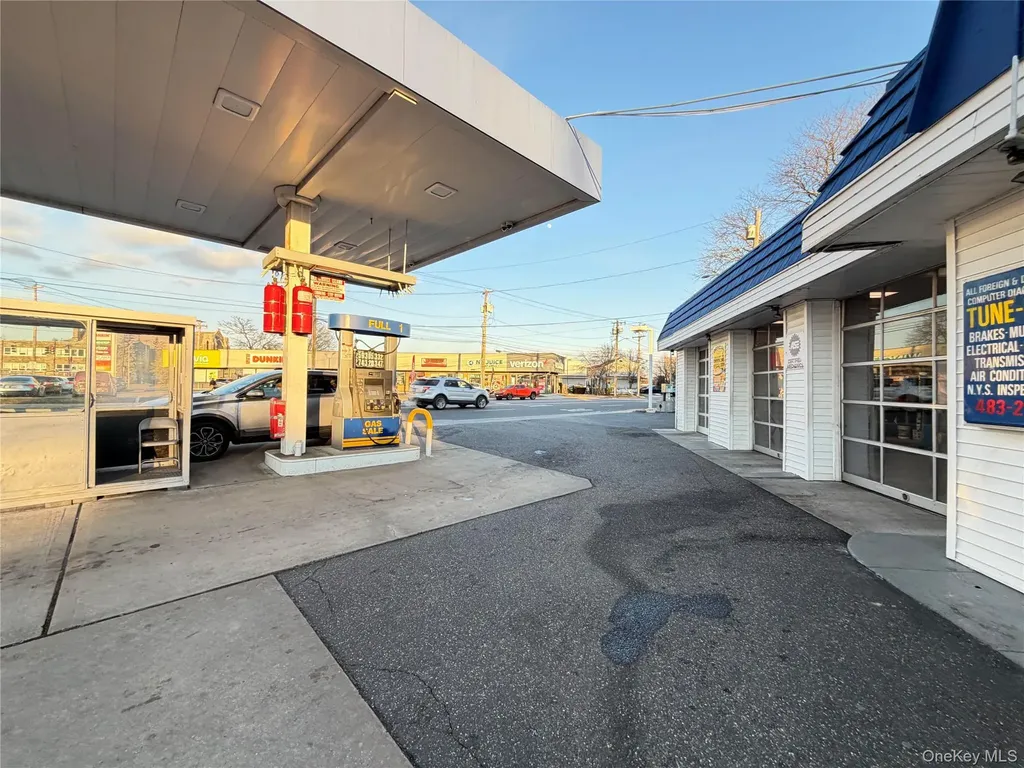2 Front Street Hempstead NY 11550
