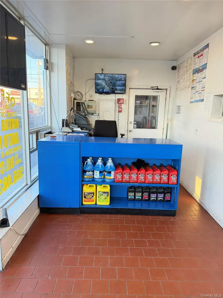 2 Front Street Hempstead NY 11550