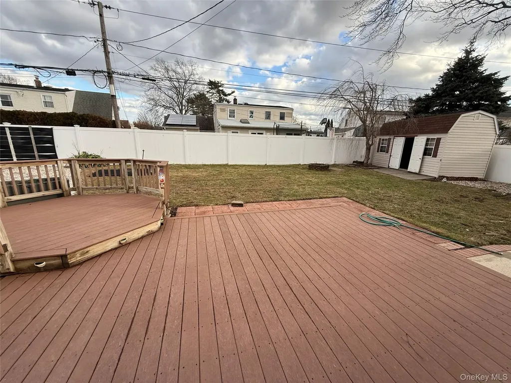 63 Anchor Lane Levittown NY 11756