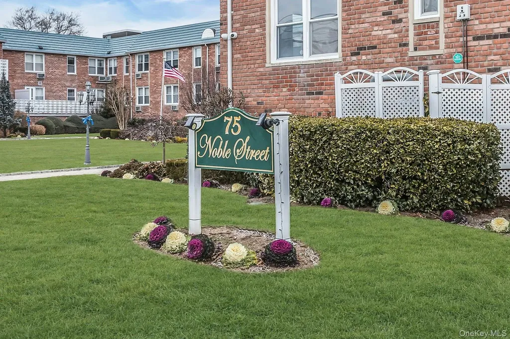 75 Noble Lynbrook NY 11563
