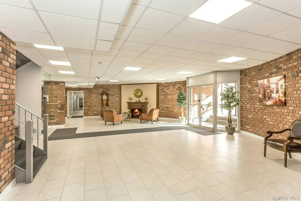 75 Noble Lynbrook NY 11563