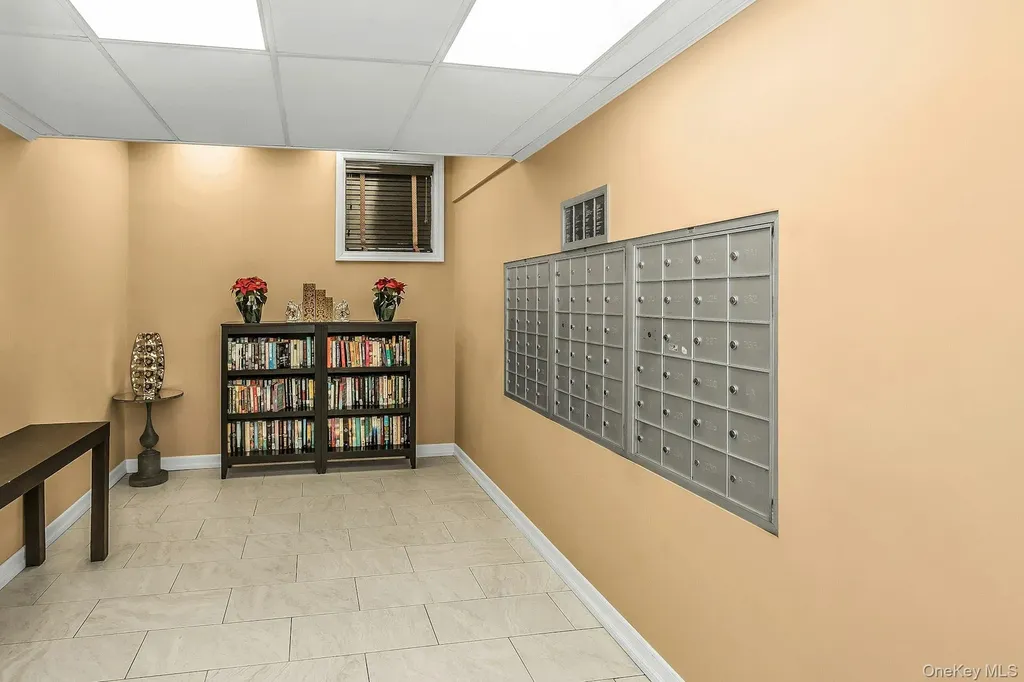 75 Noble Lynbrook NY 11563