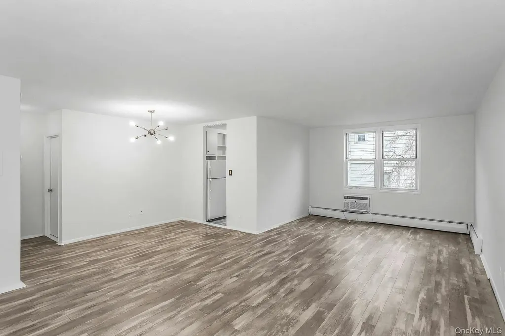 75 Noble Lynbrook NY 11563