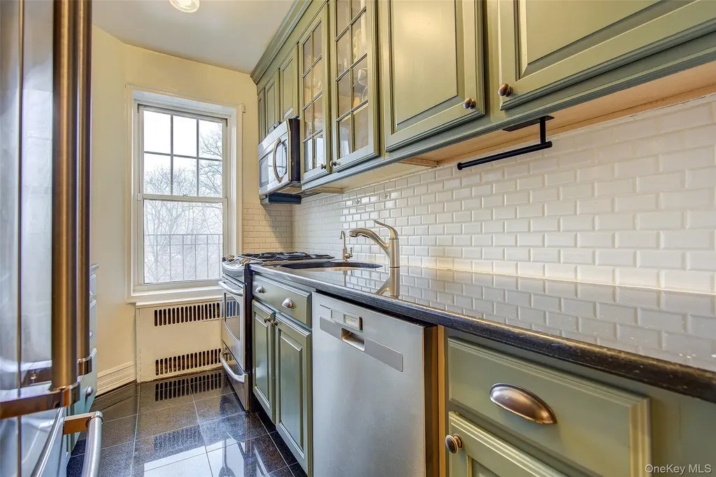 77-15 113th Street Forest Hills NY 11375