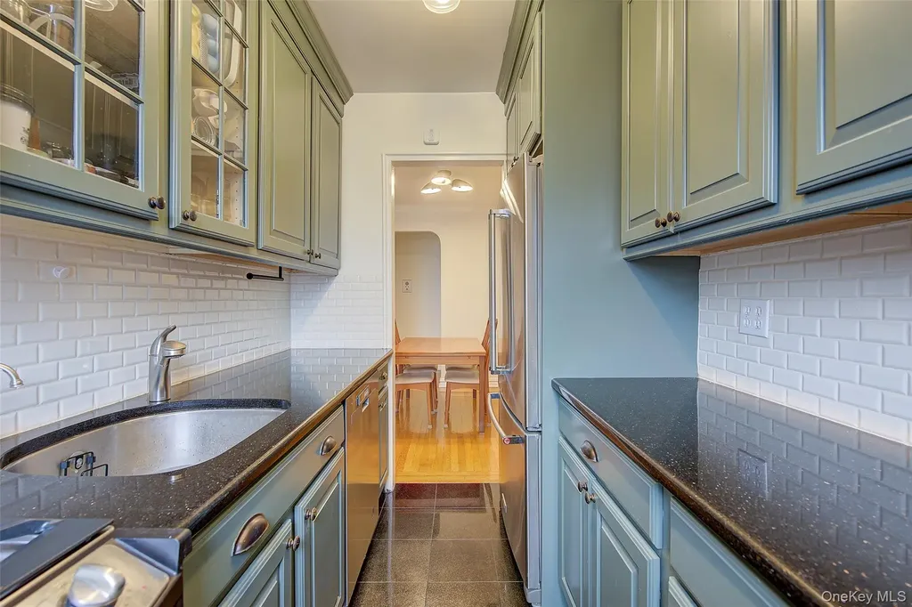 77-15 113th Street Forest Hills NY 11375