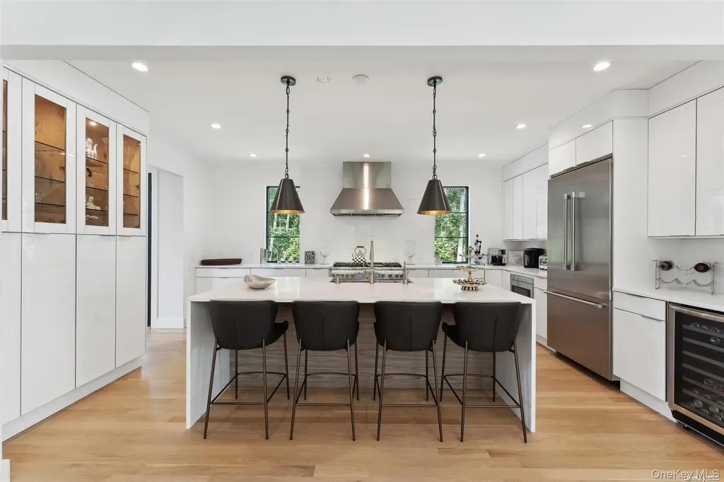 12 Old Main Road Quogue NY 11959
