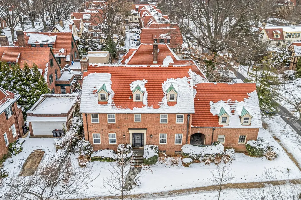 31 Puritan Avenue Forest Hills NY 11375
