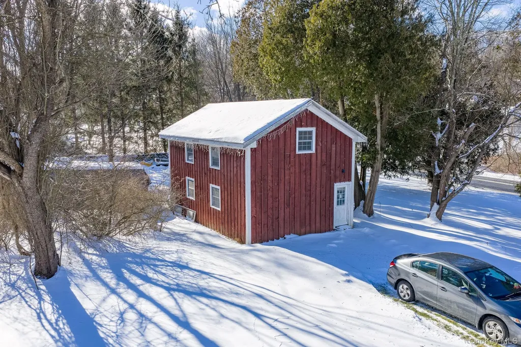 735 Route 311 Patterson NY 12563