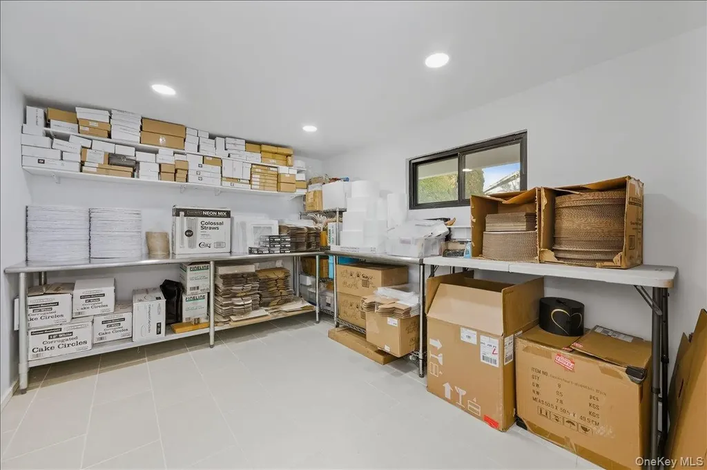 957 Cherrywood Drive Baldwin NY 11510