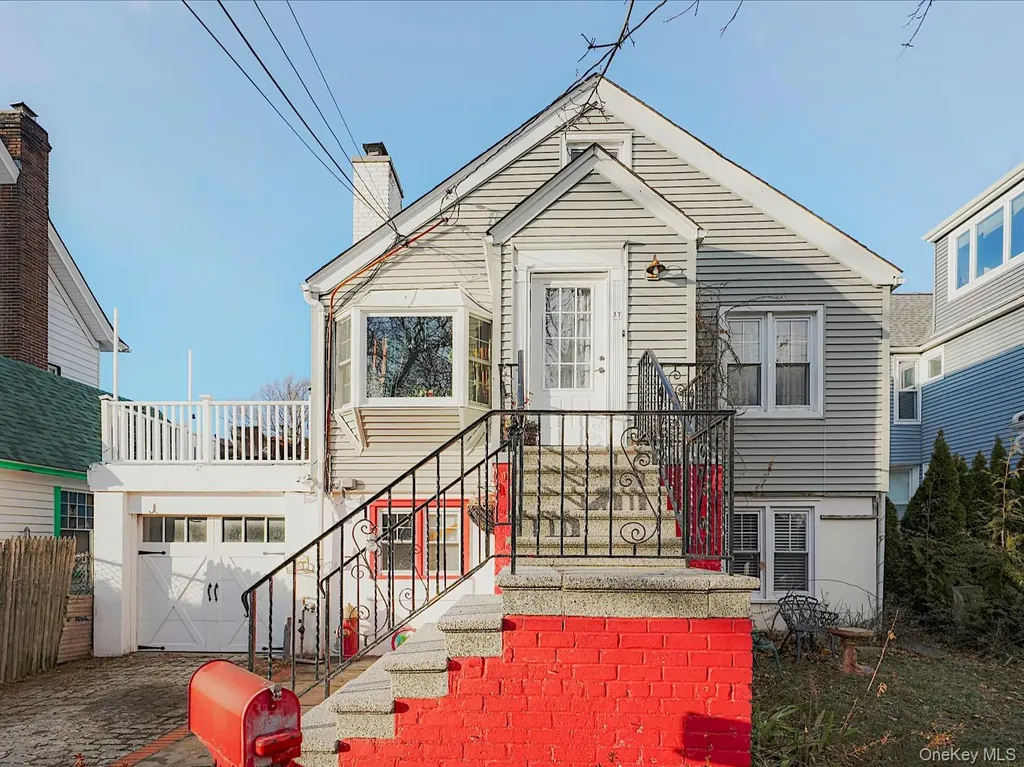 37 Centre Street Bronx NY 10464