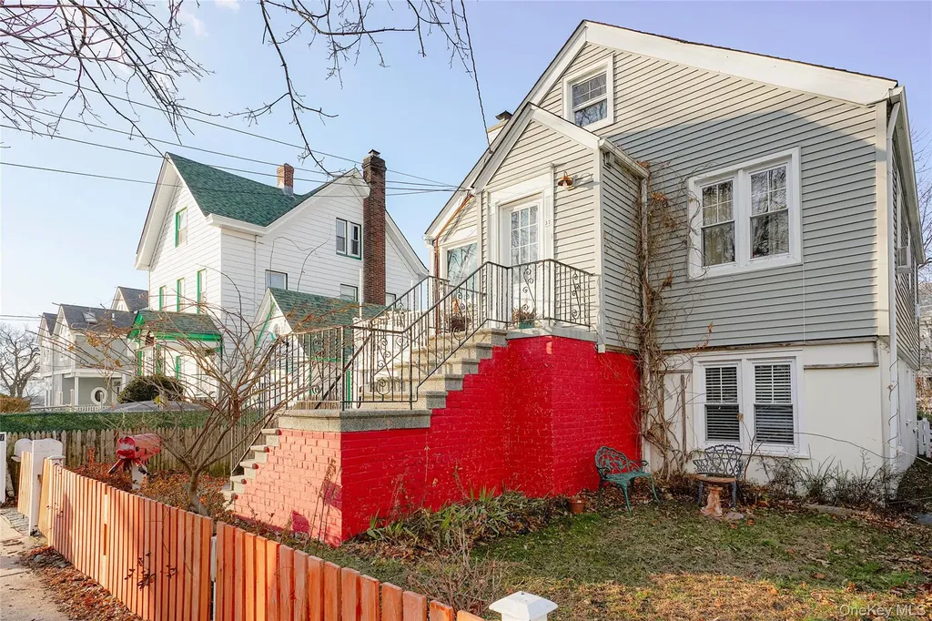 37 Centre Street Bronx NY 10464