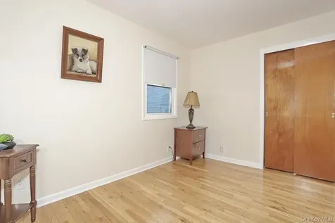 64 S Hillside Place Elmsford NY 10523