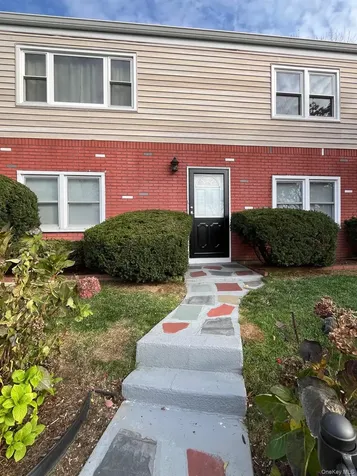 64 S Hillside Place Elmsford NY 10523