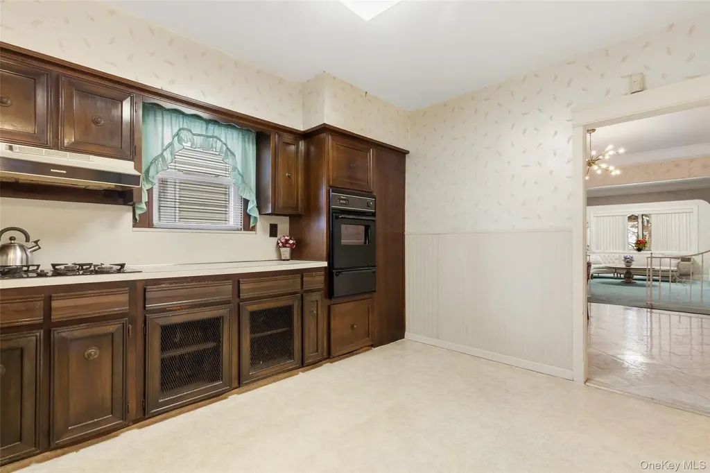 1641 Hone Avenue Bronx NY 10461