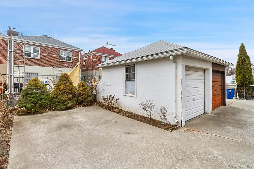 1641 Hone Avenue Bronx NY 10461