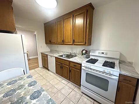 70 Lawrence Court White Plains NY 10603