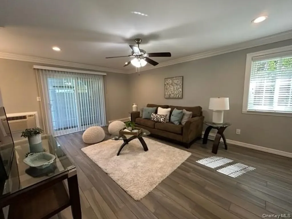 6 Williams Boulevard Lake Grove NY 11755