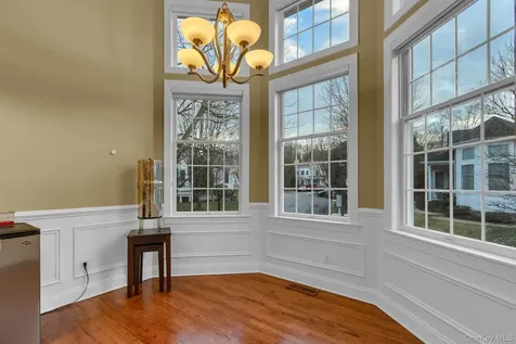 2 Bethpage Court Cortlandt Manor NY 10567