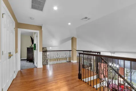 2 Bethpage Court Cortlandt Manor NY 10567