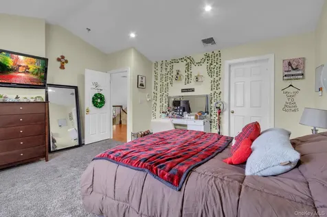 2 Bethpage Court Cortlandt Manor NY 10567