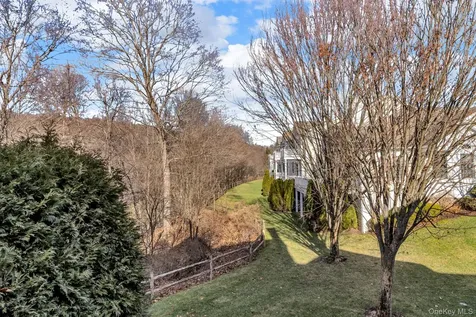2 Bethpage Court Cortlandt Manor NY 10567
