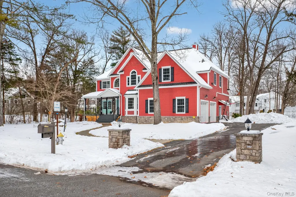 30 Alison Court Kingston NY 12401