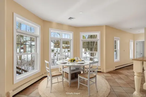 30 Alison Court Kingston NY 12401