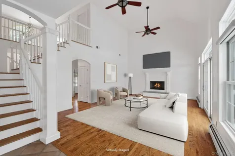 30 Alison Court Kingston NY 12401