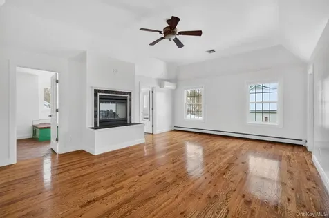 30 Alison Court Kingston NY 12401