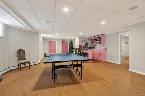 30 Alison Court Kingston NY 12401