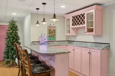 30 Alison Court Kingston NY 12401