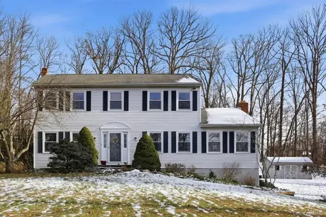 9 Sachs Court Hopewell Junction NY 12533