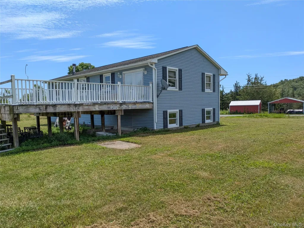 45 Twisted Tree Lane West Coxsackie NY 12192