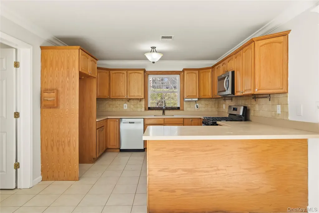 9 Simenovsky Drive Haverstraw NY 10927