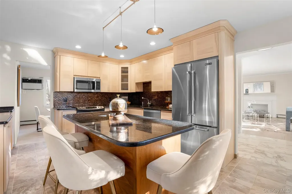 151 Hilburn Road Scarsdale NY 10583