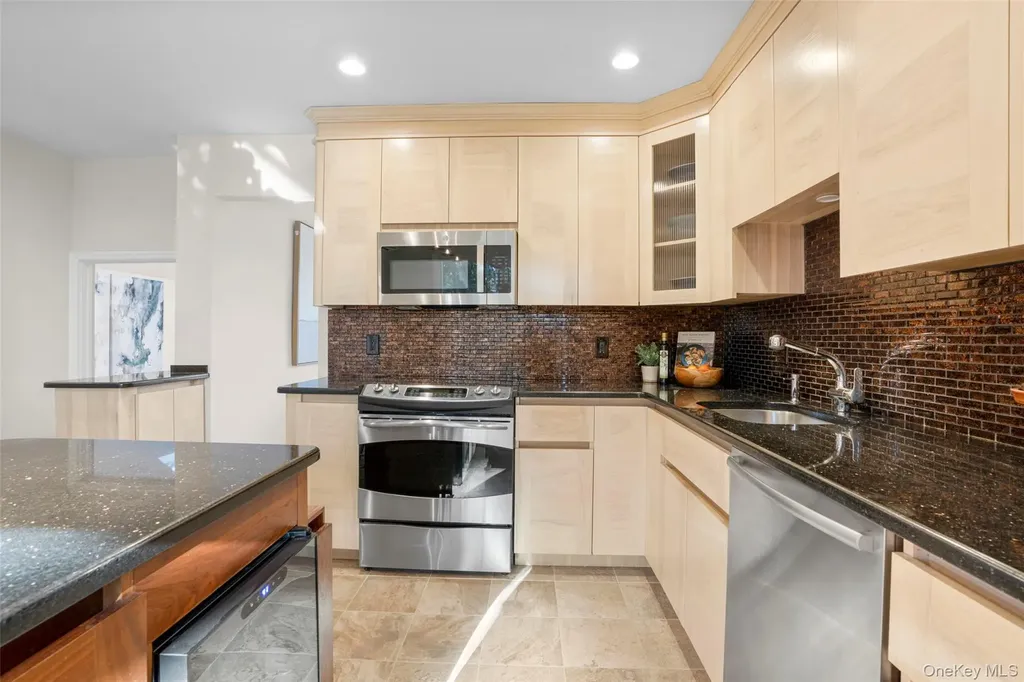 151 Hilburn Road Scarsdale NY 10583