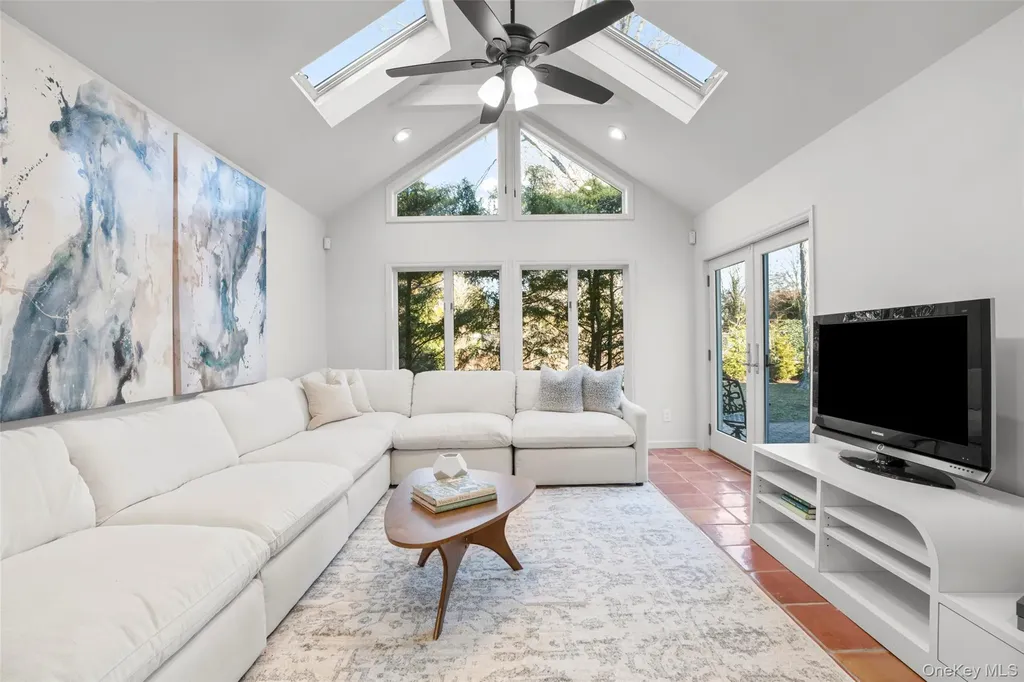 151 Hilburn Road Scarsdale NY 10583