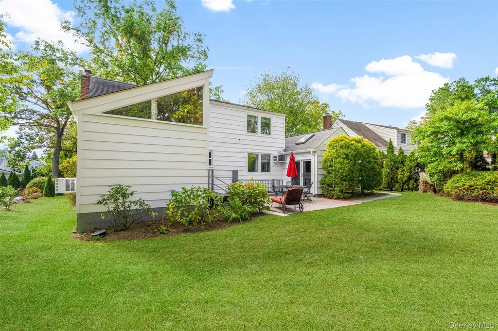 151 Hilburn Road Scarsdale NY 10583