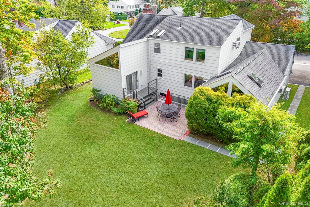 151 Hilburn Road Scarsdale NY 10583