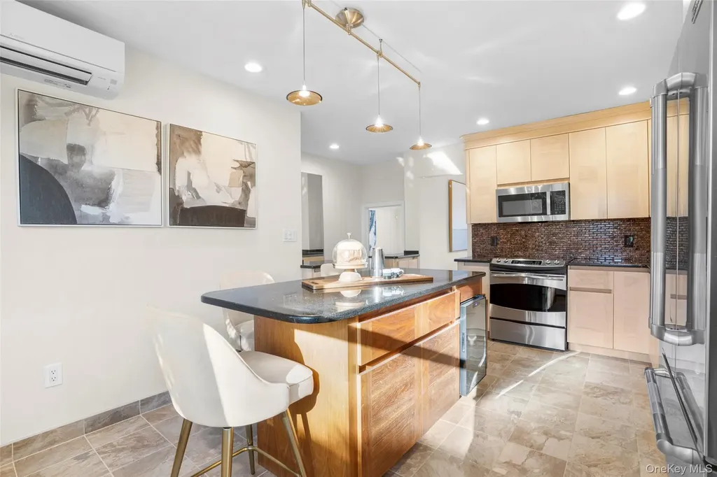151 Hilburn Road Scarsdale NY 10583