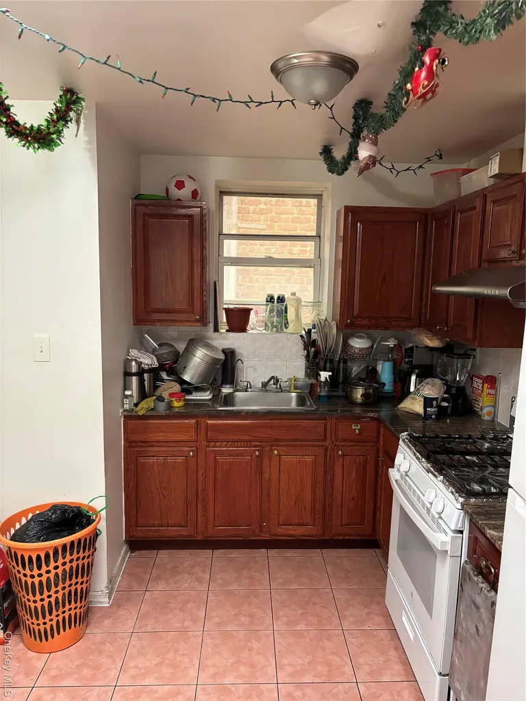 9904 Northern Boulevard Corona NY 11368