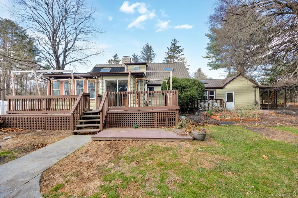 12 Summerset Drive Smithtown NY 11787