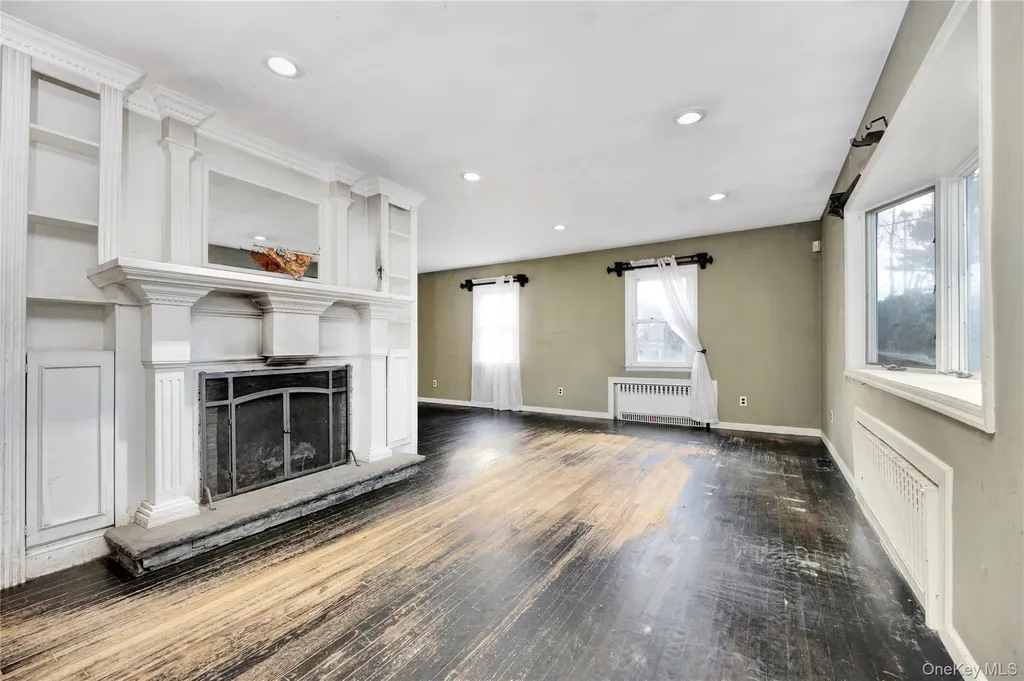12 Summerset Drive Smithtown NY 11787