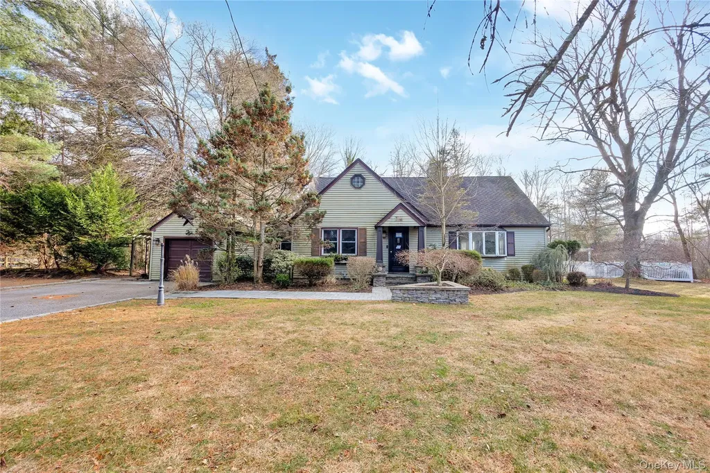 12 Summerset Drive Smithtown NY 11787