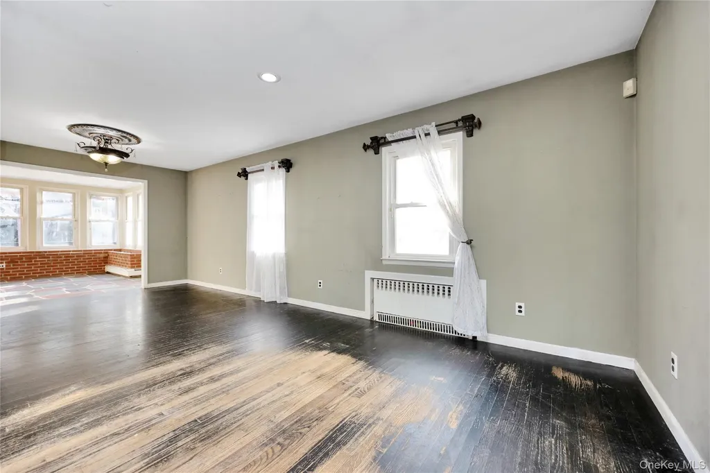 12 Summerset Drive Smithtown NY 11787