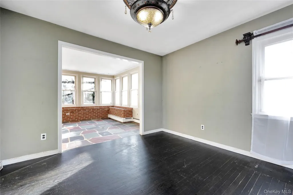 12 Summerset Drive Smithtown NY 11787