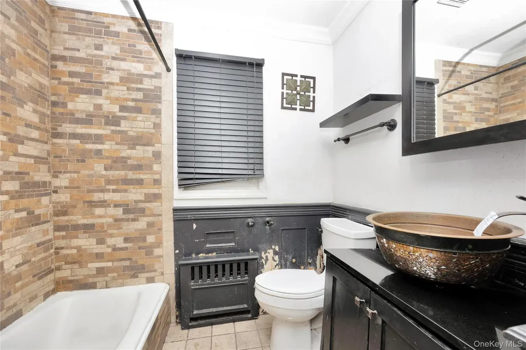 12 Summerset Drive Smithtown NY 11787