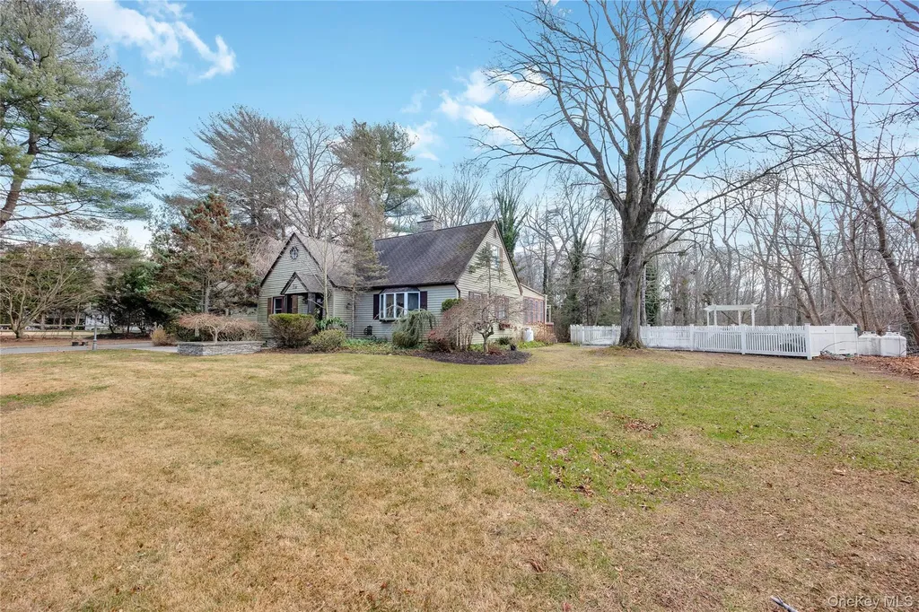 12 Summerset Drive Smithtown NY 11787