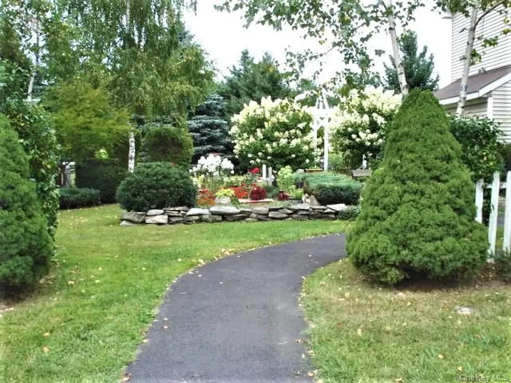 39 State Route 211 Cuddebackville NY 12729