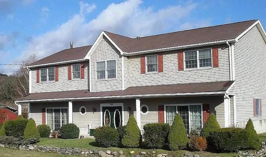 39 State Route 211 Cuddebackville NY 12729